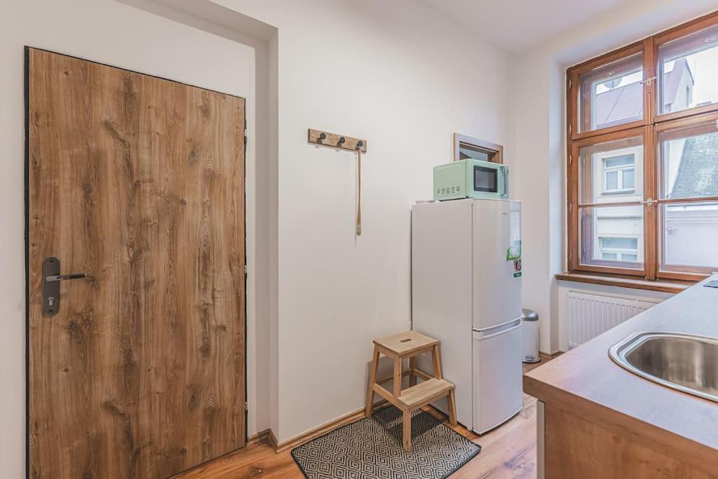 Carolina'S Yoga Apartment Hradec Králové Kültér fotó