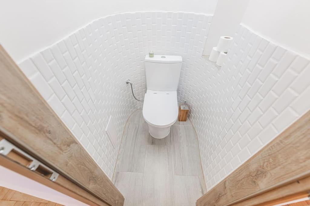 Carolina'S Yoga Apartment Hradec Králové Kültér fotó